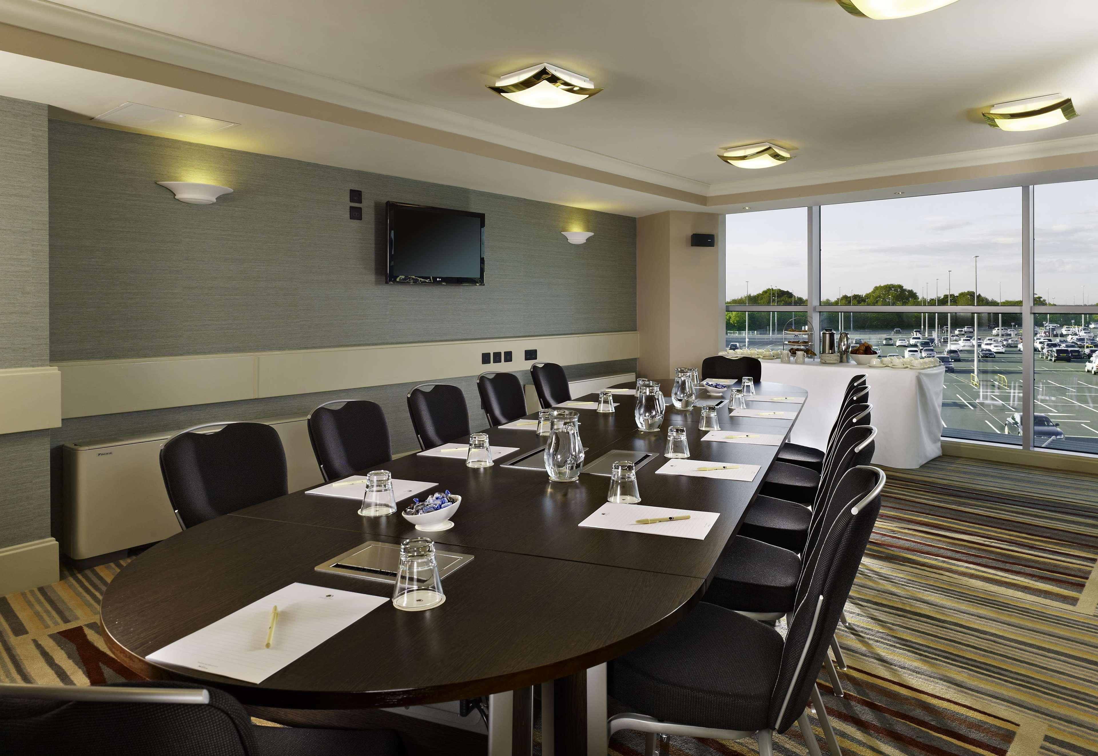 Doubletree By Hilton Hotel Newcastle International Airport Exterior photo