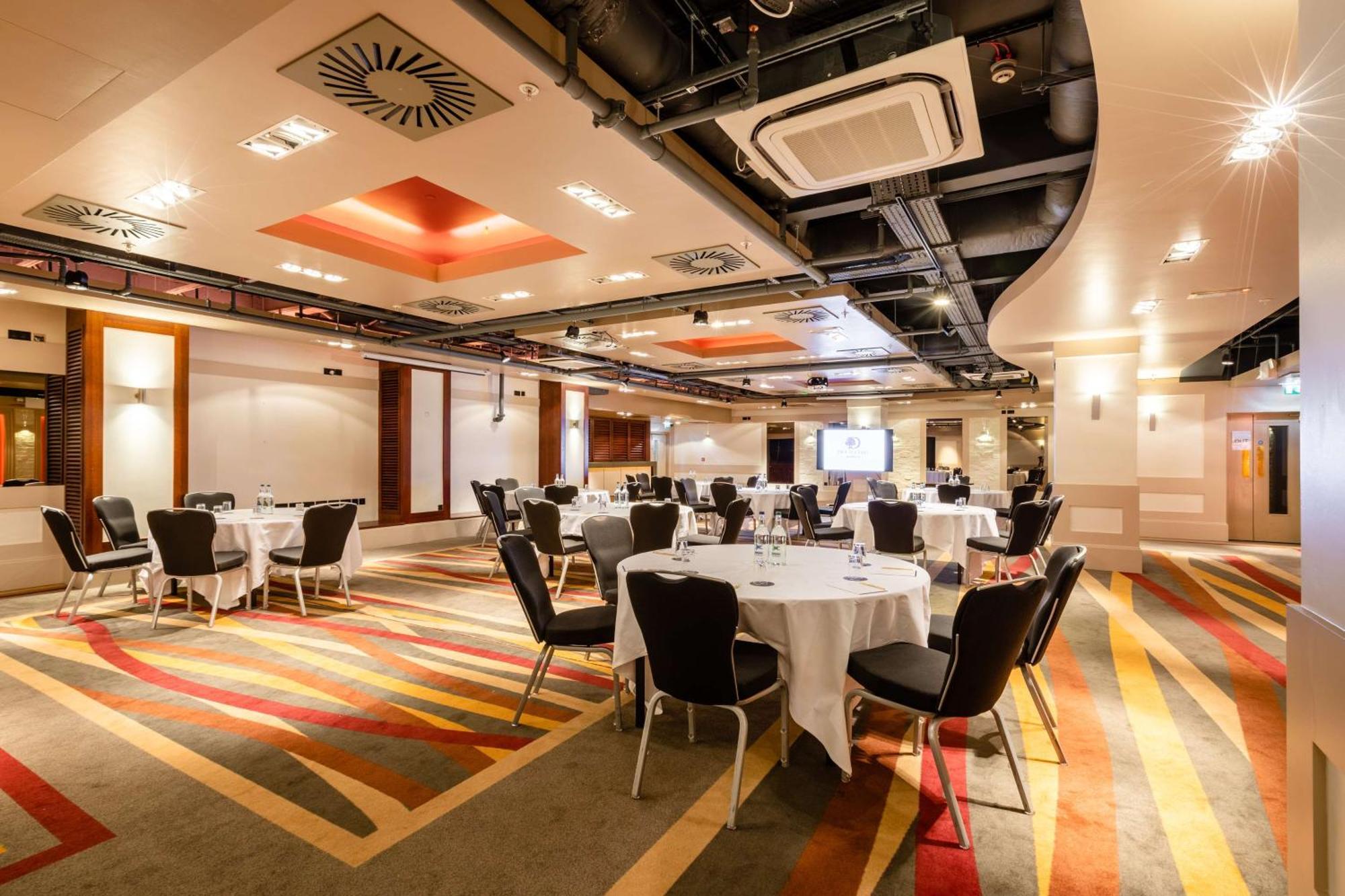 Doubletree By Hilton Hotel Newcastle International Airport Exterior photo